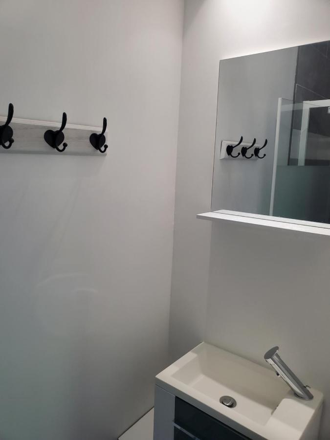 T4 Centre Apartment Lourdes